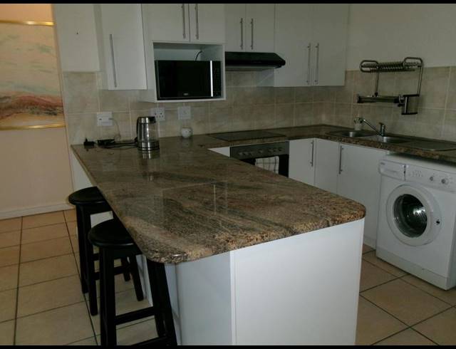 2 BEDROOM APARTMENT FOR SALE IN UVONGO BEACH